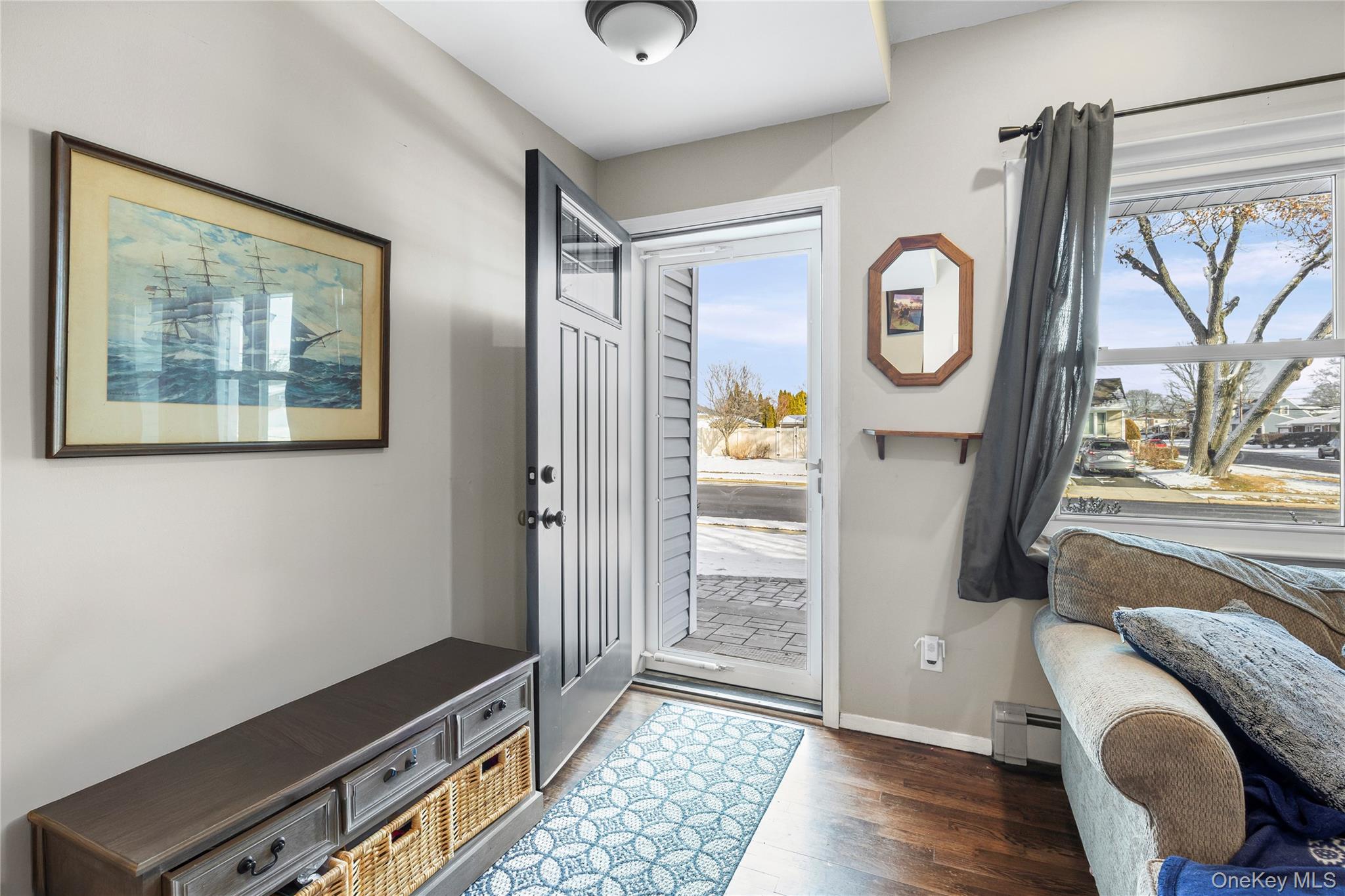 36 Hart Street, Farmingdale, NY 11735