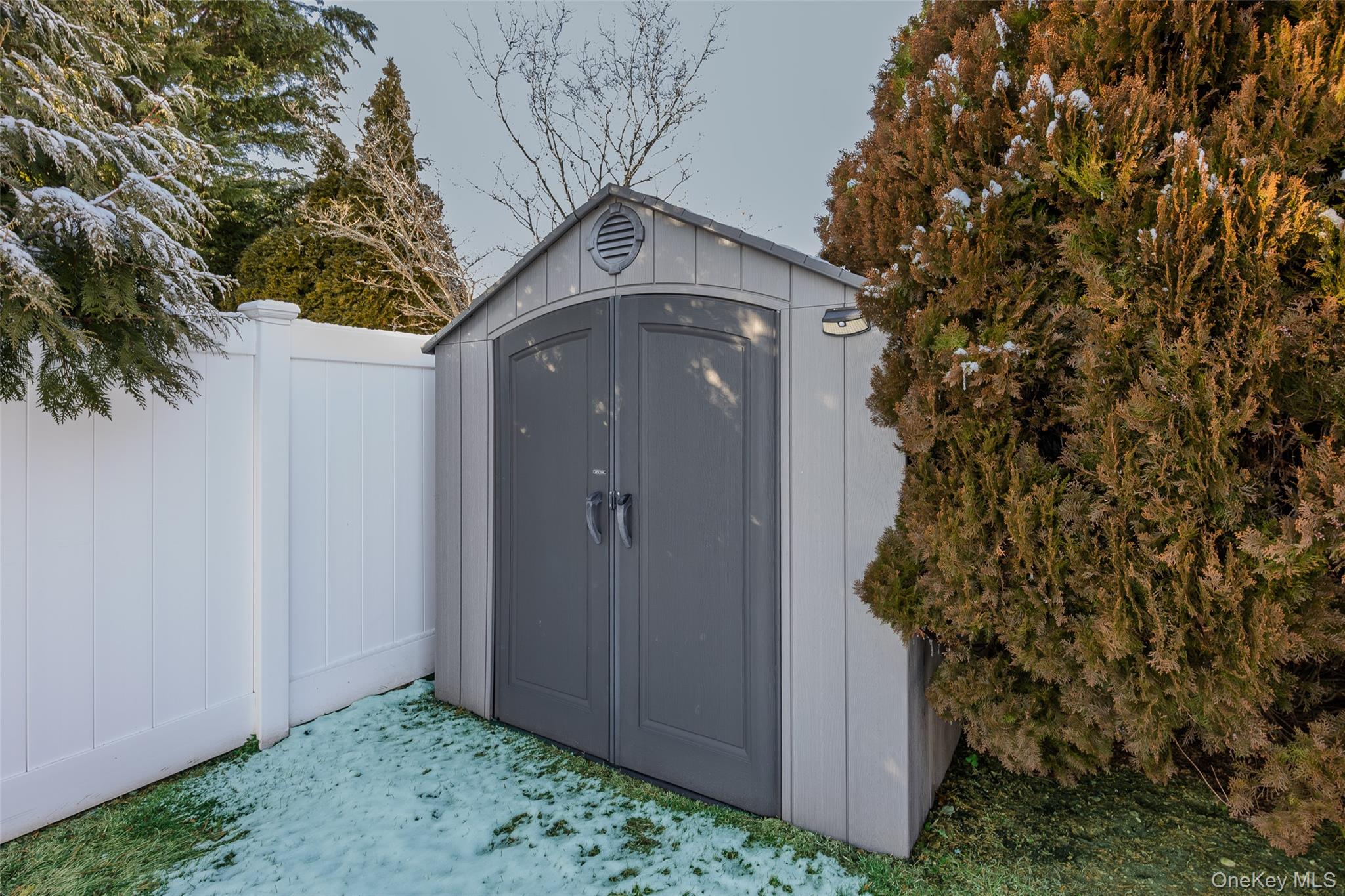 36 Hart Street, Farmingdale, NY 11735