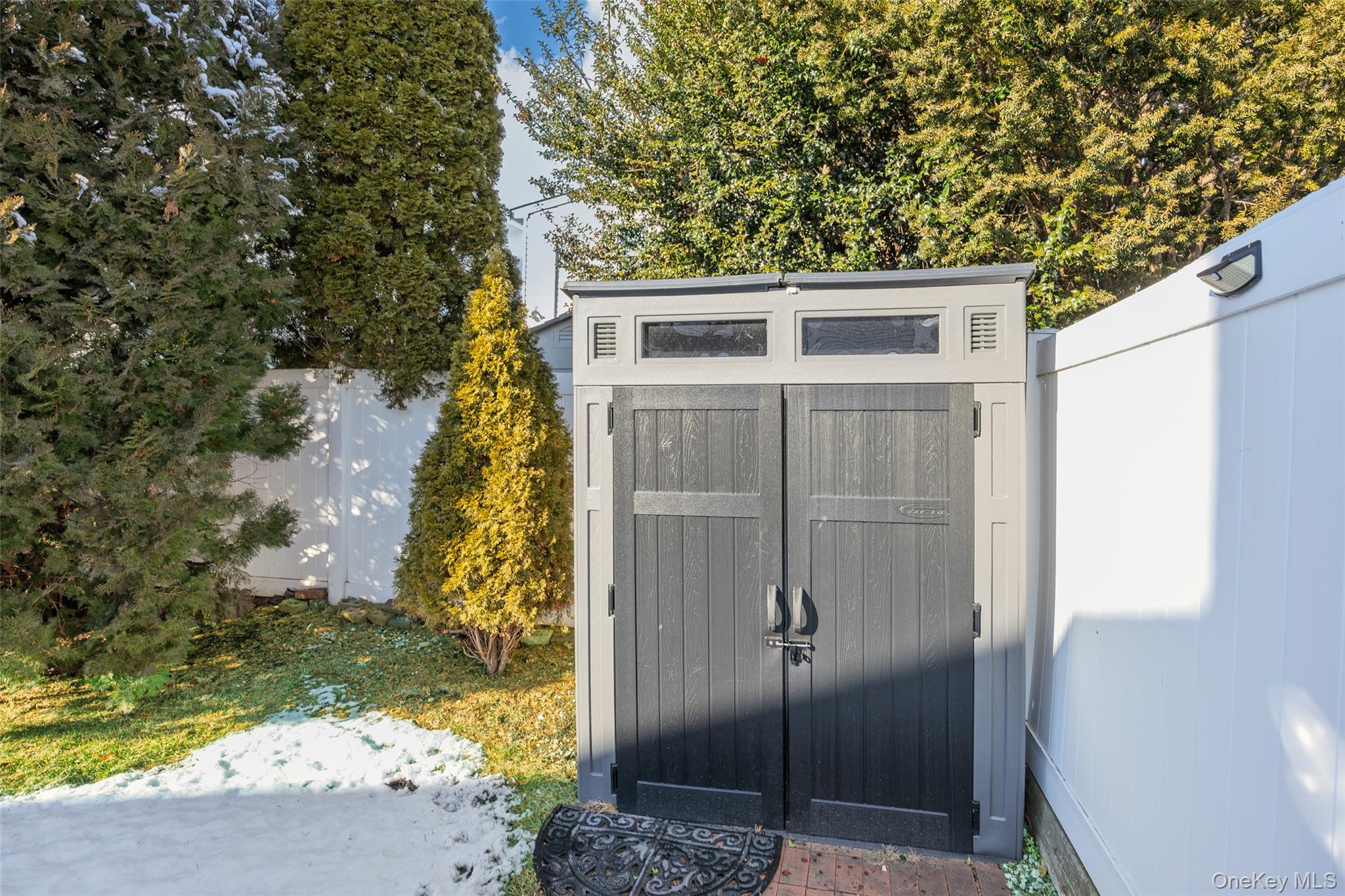 36 Hart Street, Farmingdale, NY 11735