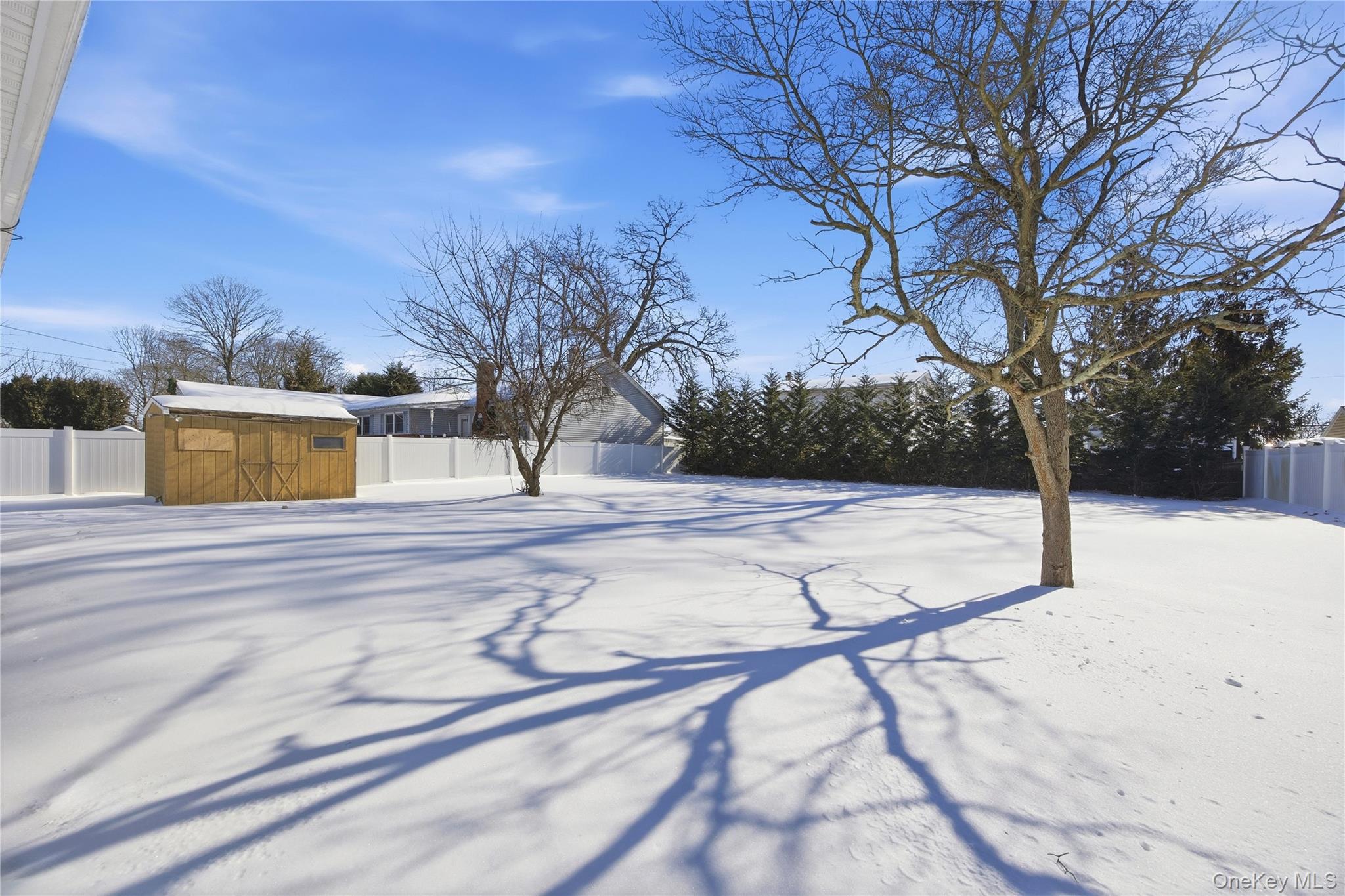 78 Roslyn Street, Islip Terrace, NY 11752