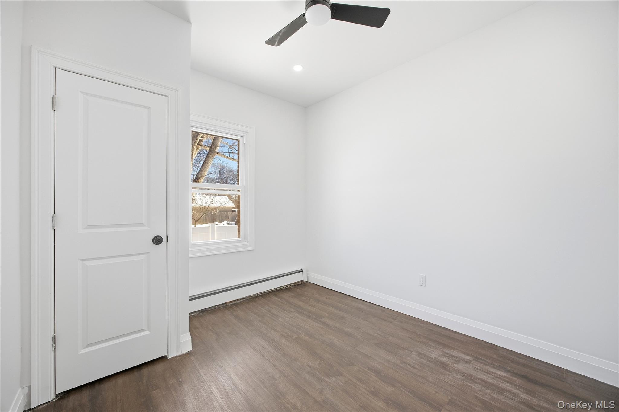 78 Roslyn Street, Islip Terrace, NY 11752