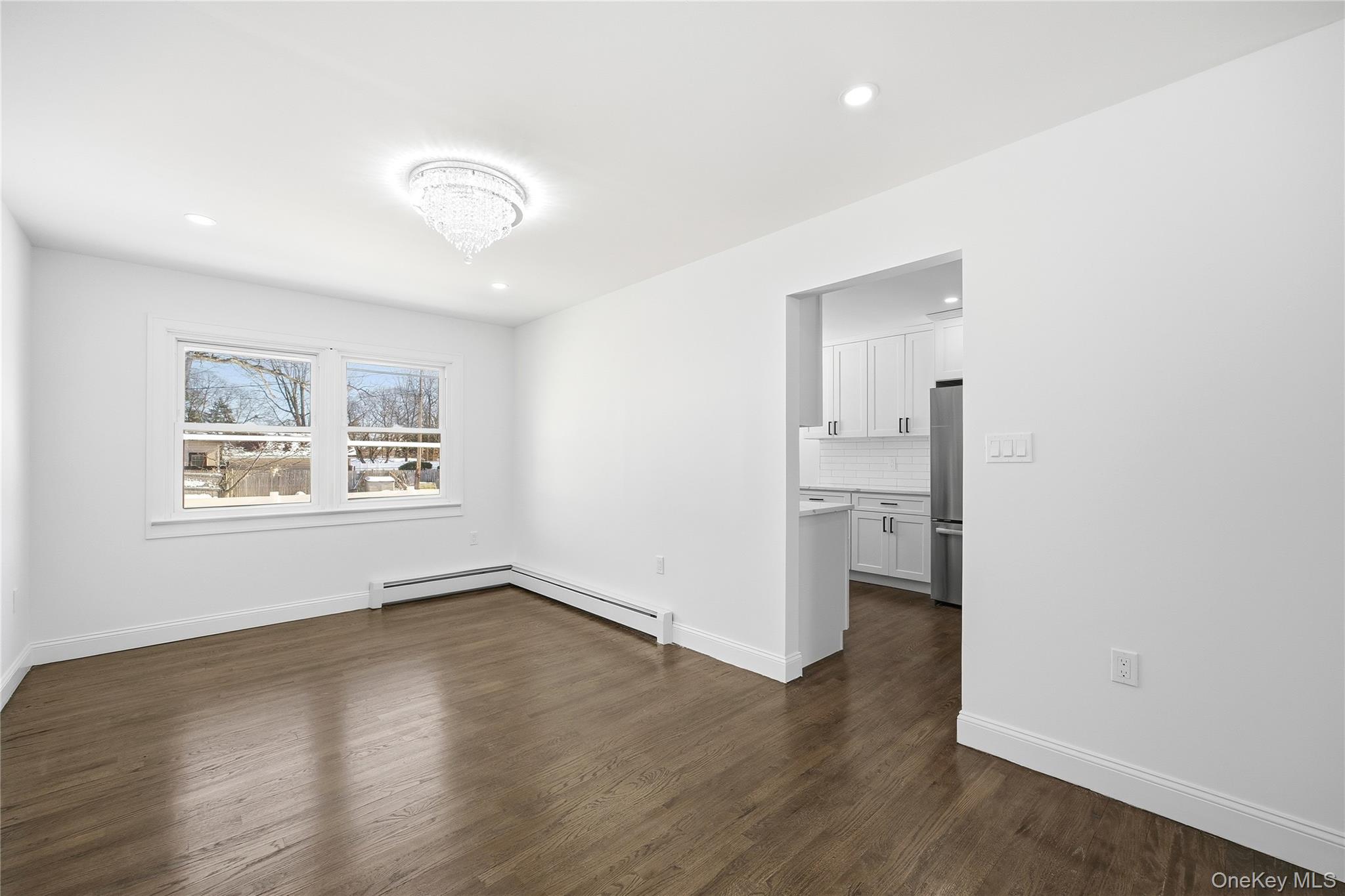 78 Roslyn Street, Islip Terrace, NY 11752