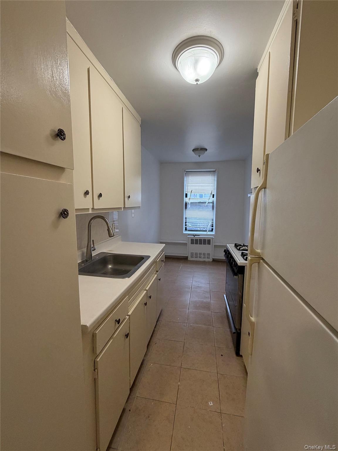 92-29 Lamont Avenue # 1B, Elmhurst, NY 11373