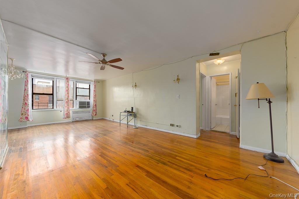 8325 Vietor Avenue # 7G, Elmhurst, NY 11373