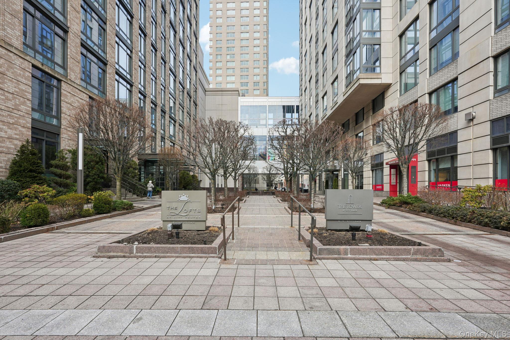10 City Place # 3D, White Plains, NY 10601
