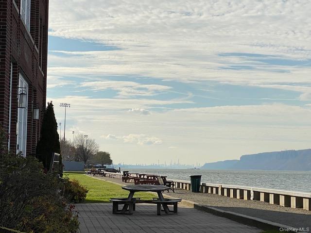 7 Dogwood Lane, Irvington, NY 10533