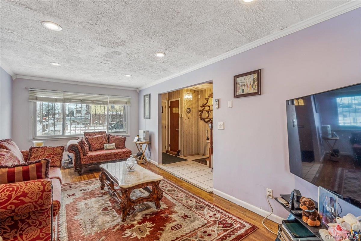 11802 Springfield Boulevard, Cambria Heights, NY 11411