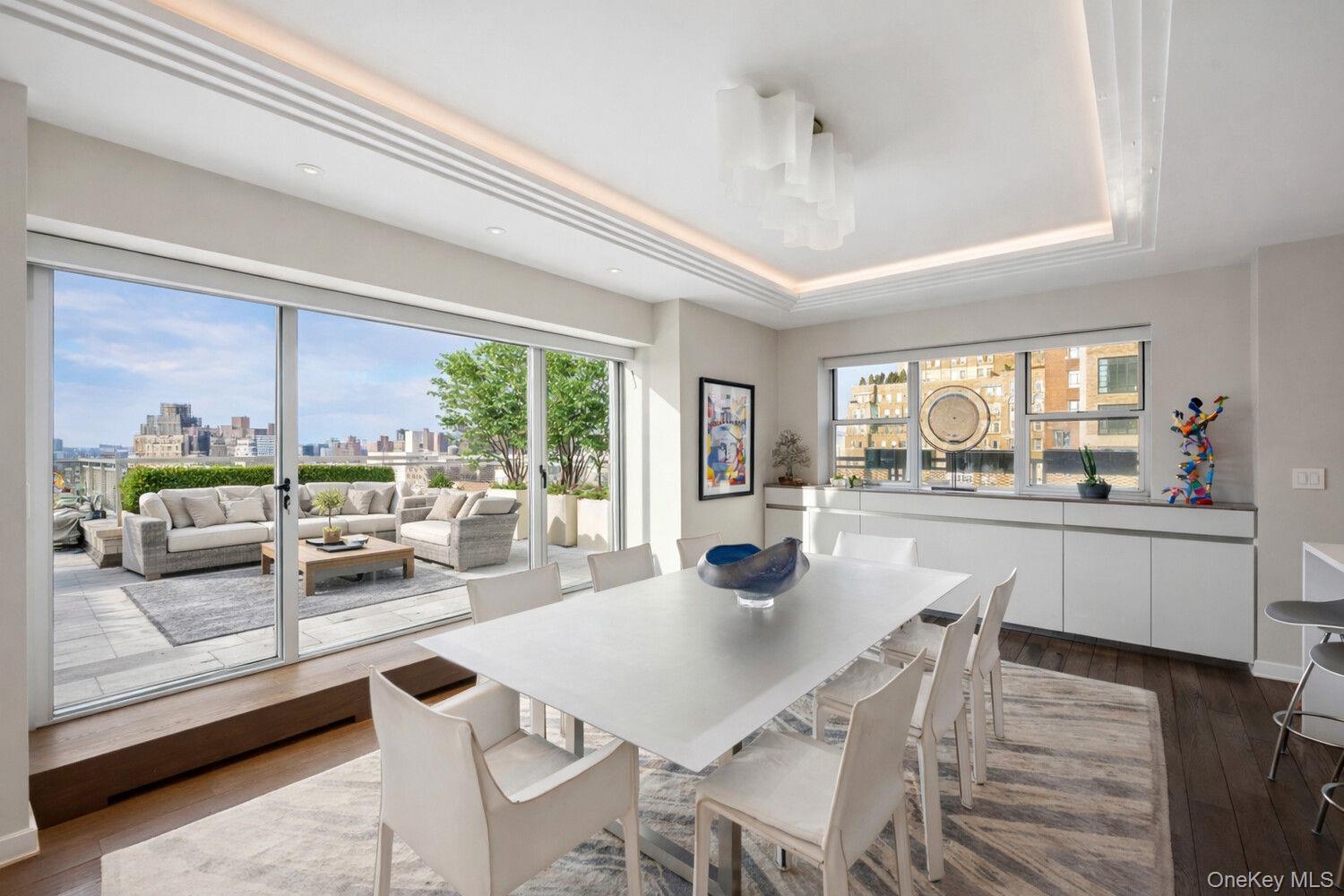 2 5TH Avenue # 14R, New York (Manhattan), NY 10011