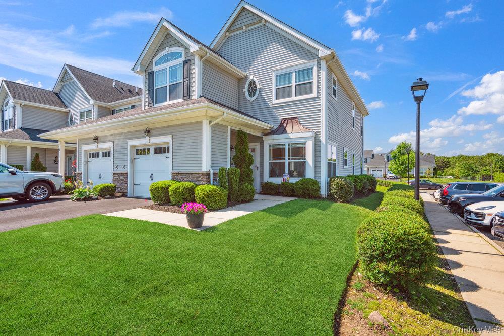 1 Willow Terrace, Coram, NY 11727