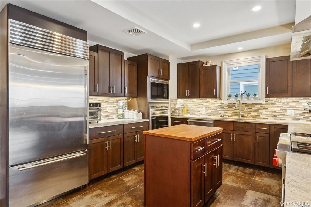 225 E Walnut Street # 1, Long Beach, NY 11561