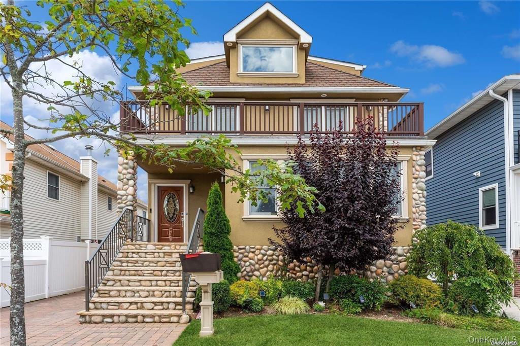 225 E Walnut Street # 1, Long Beach, NY 11561