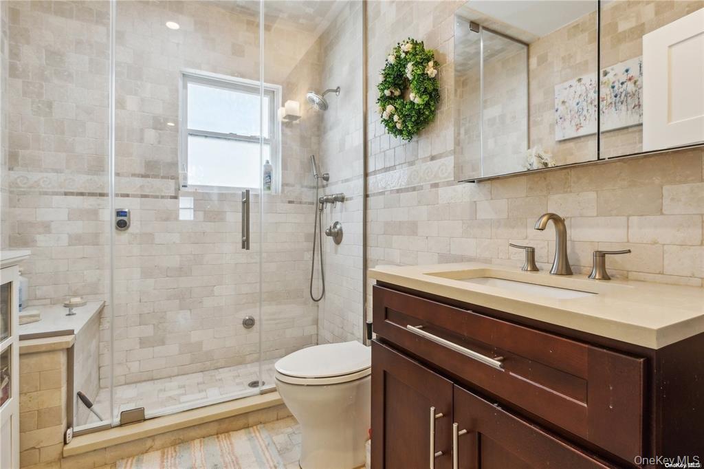 225 E Walnut Street # 1, Long Beach, NY 11561