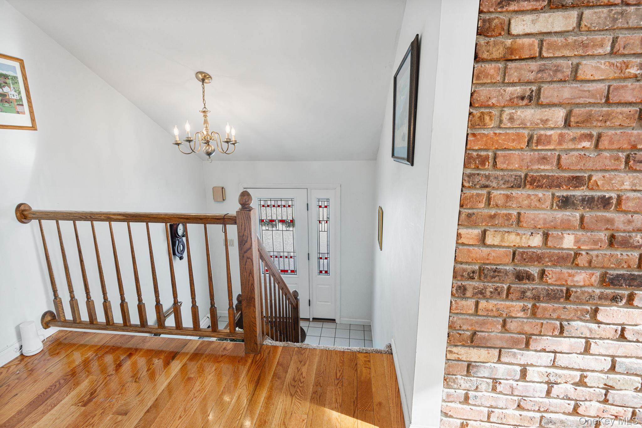 22 Glenview Avenue, Northport, NY 11768