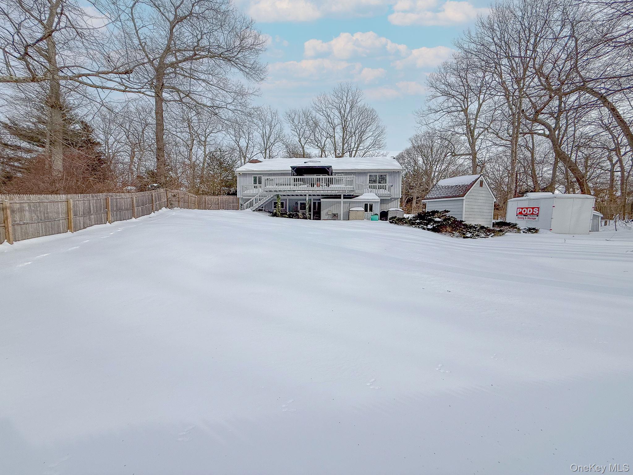 22 Glenview Avenue, Northport, NY 11768