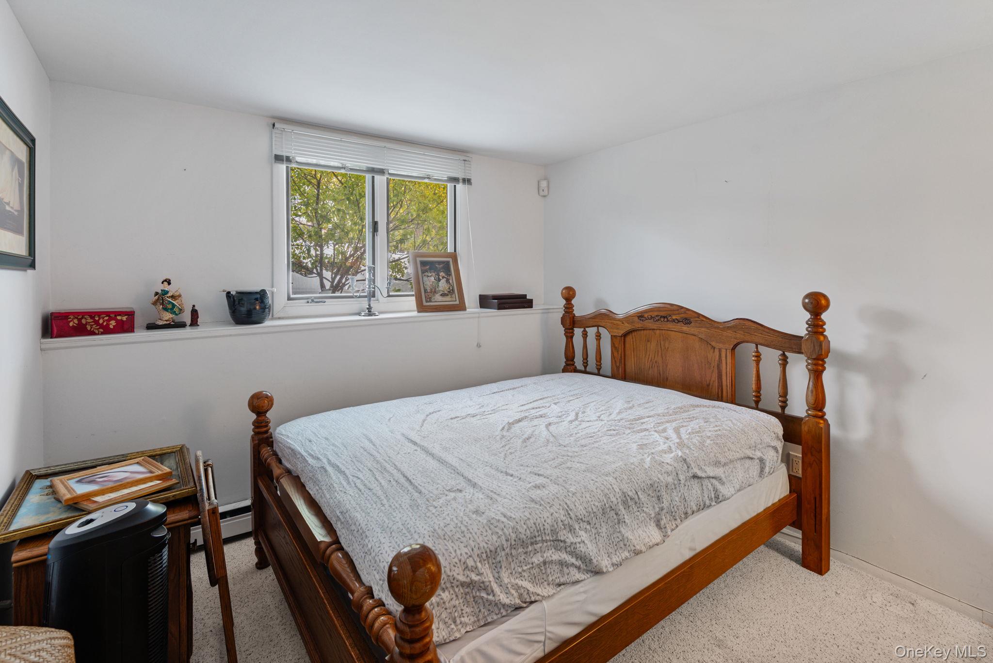 22 Glenview Avenue, Northport, NY 11768