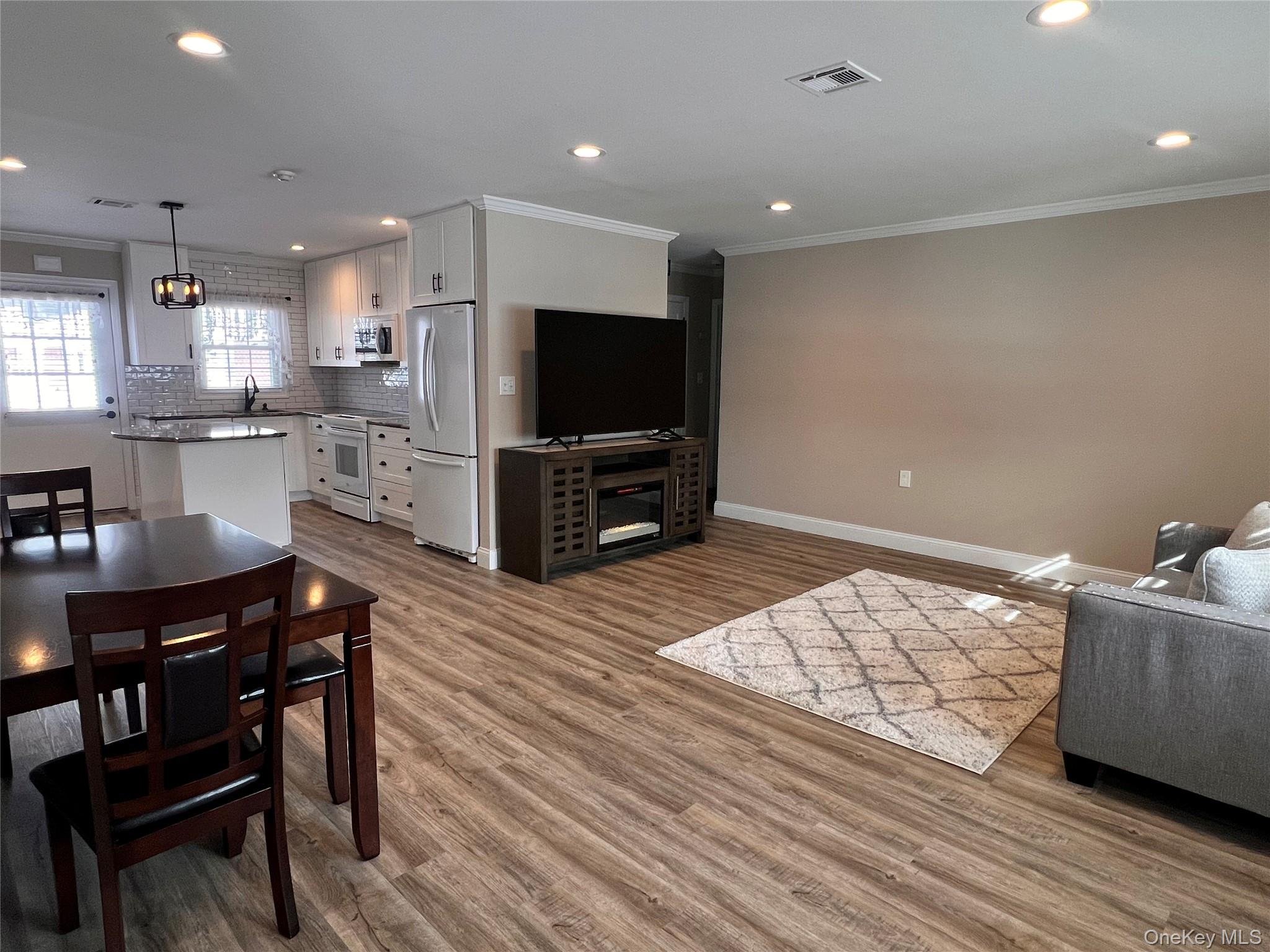 44B Trent Court # B, Ridge, NY 11961