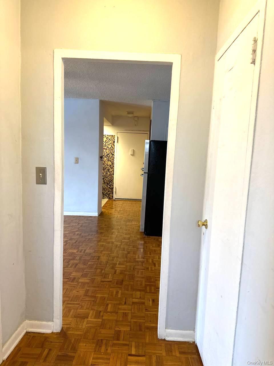 181 Pearsall Drive # 4D, Mount Vernon, NY 10552