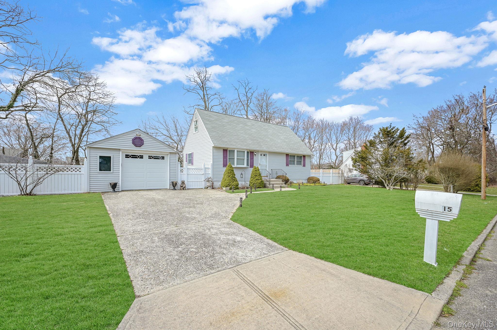 15 Lehigh Avenue, Centereach, NY 11720