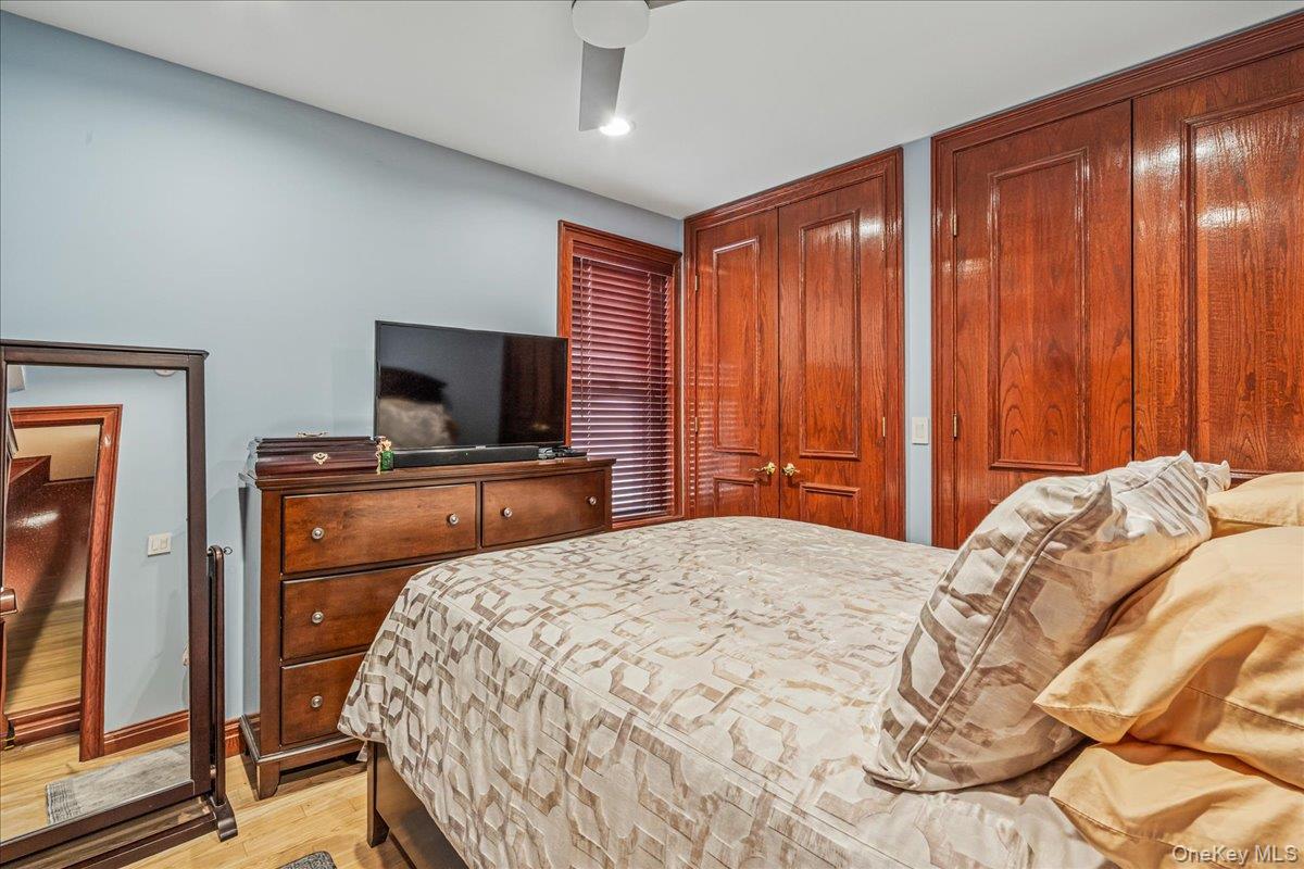 6194 Grove Street, Ridgewood, NY 11385