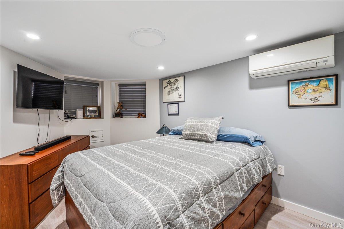 6194 Grove Street, Ridgewood, NY 11385