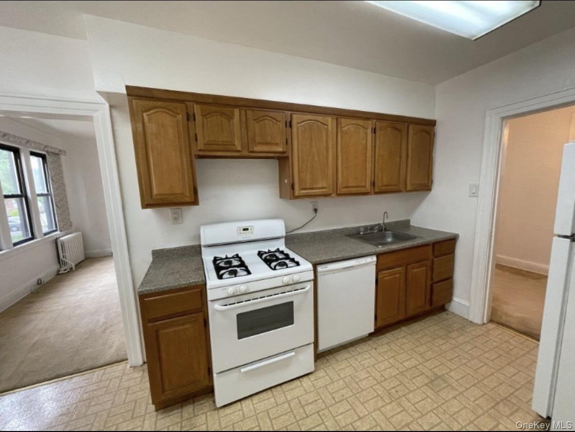 20410 42nd Avenue, Bayside, NY 11361