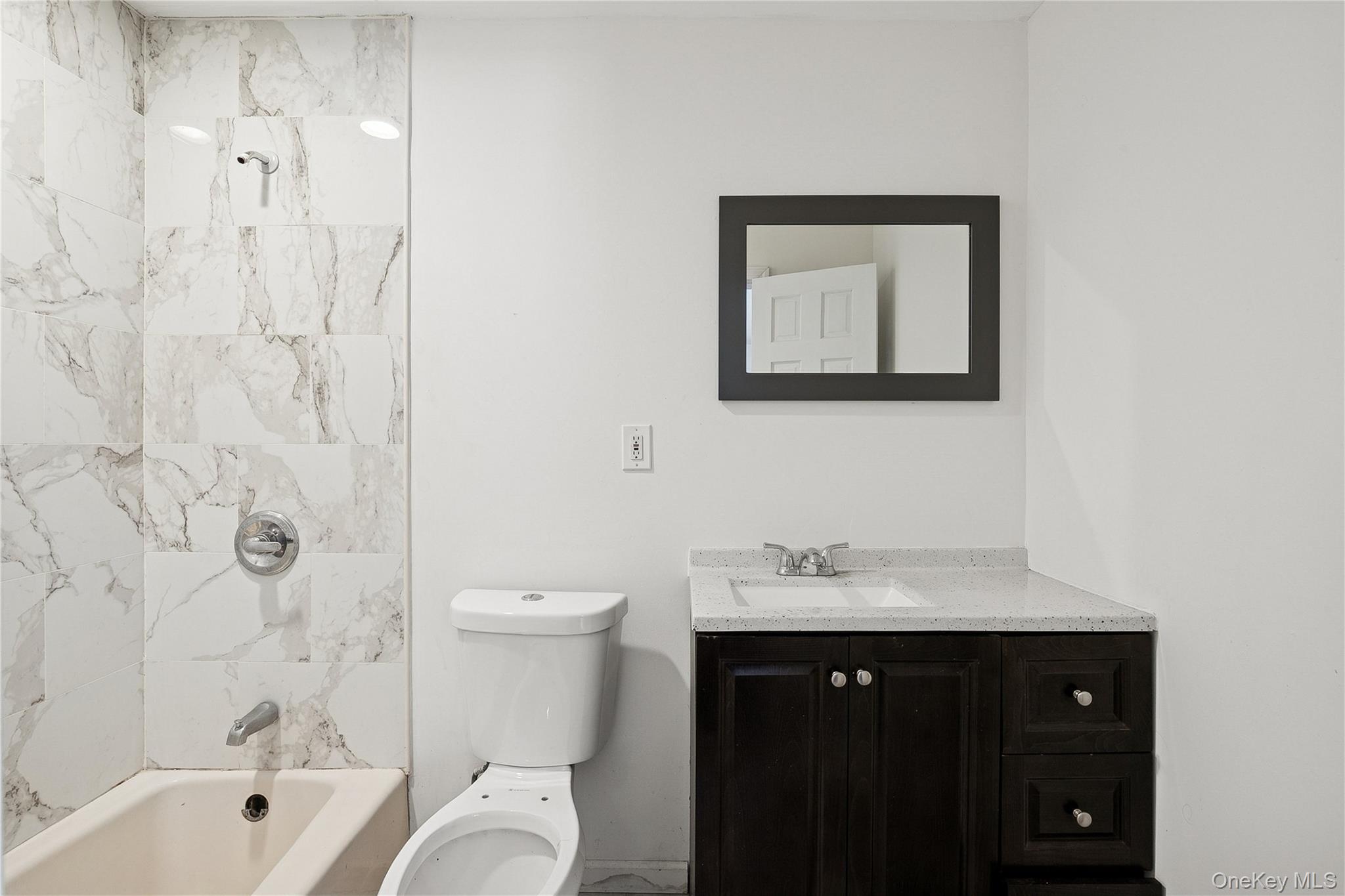 549 Woodbury Road, Cold Spring Harbor, NY 11724