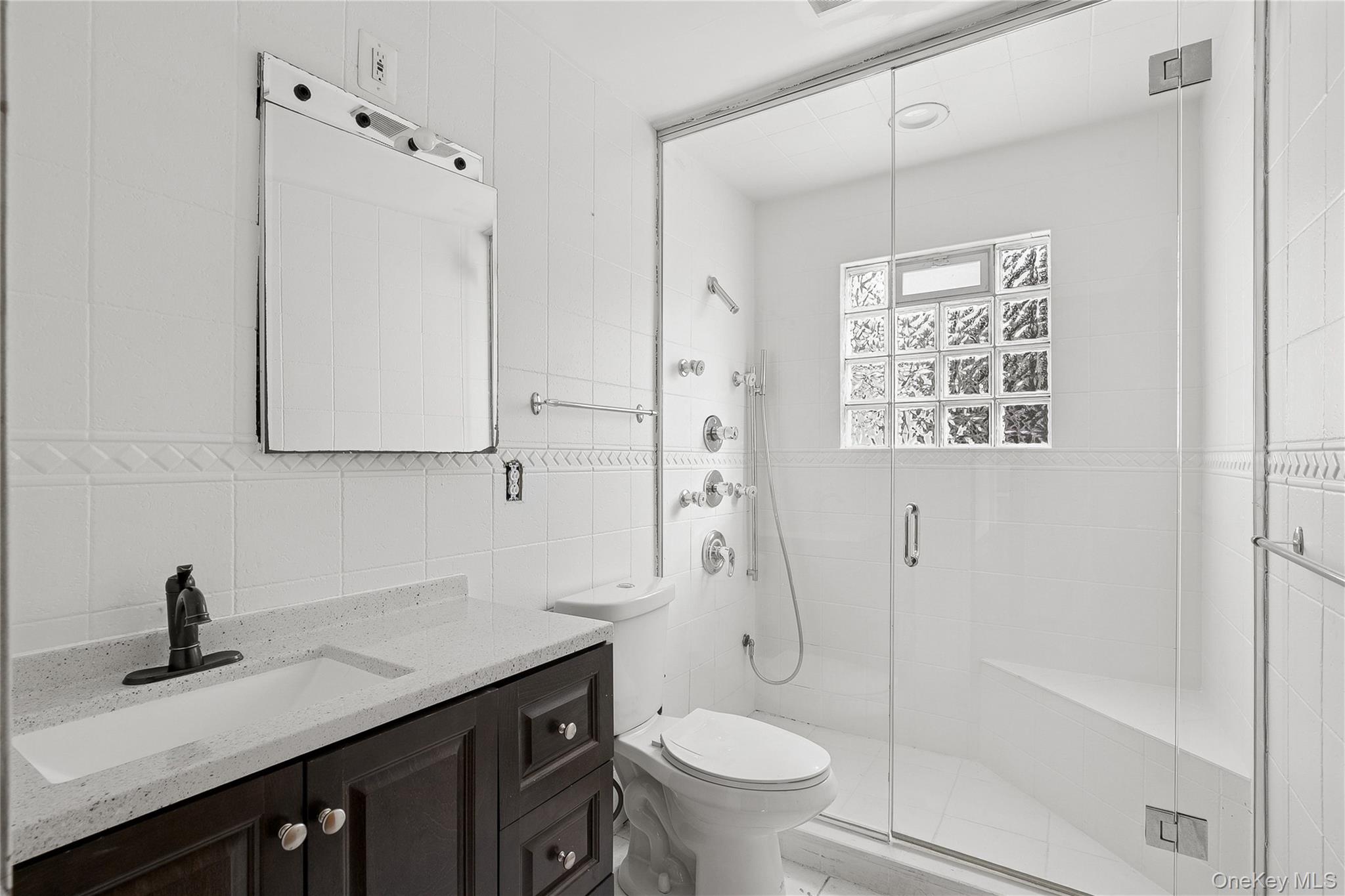 549 Woodbury Road, Cold Spring Harbor, NY 11724