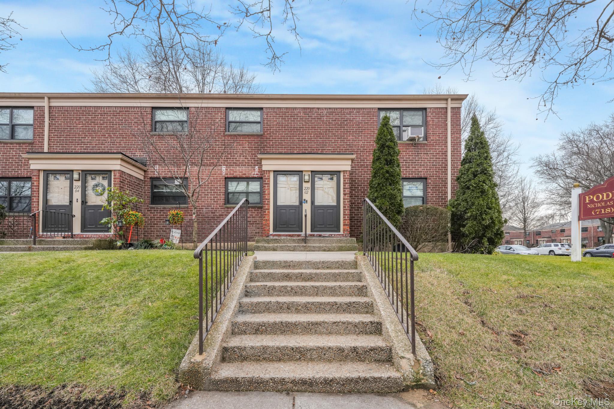 220-02 73rd Ave # 007A2, Oakland Gardens, NY 11364