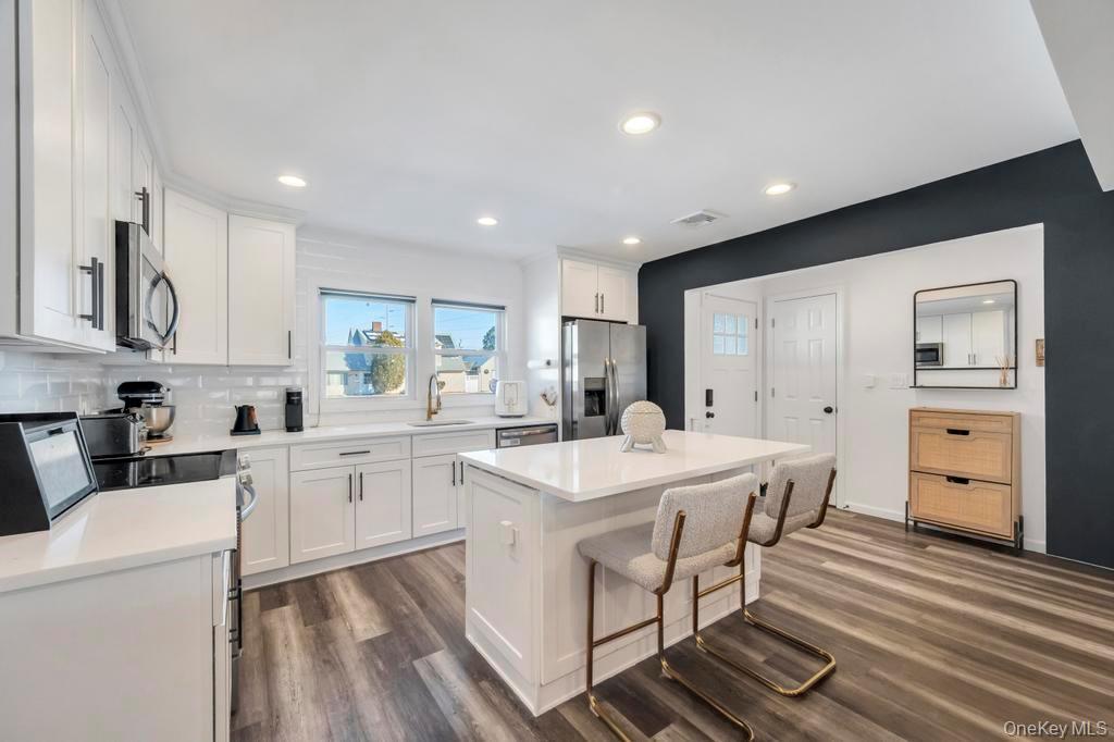 10 Petal Lane, Hicksville, NY 11801