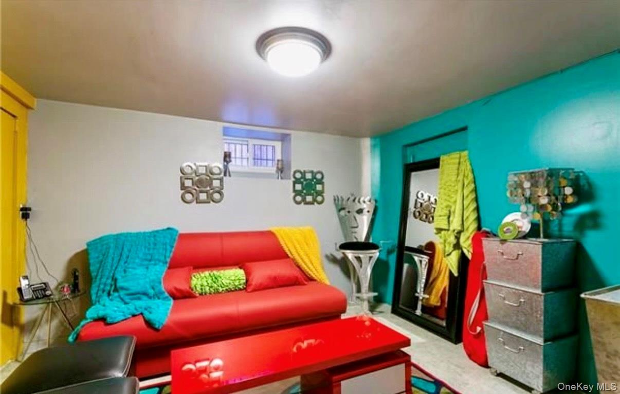 133 W 195th Street, Bronx, NY 10468