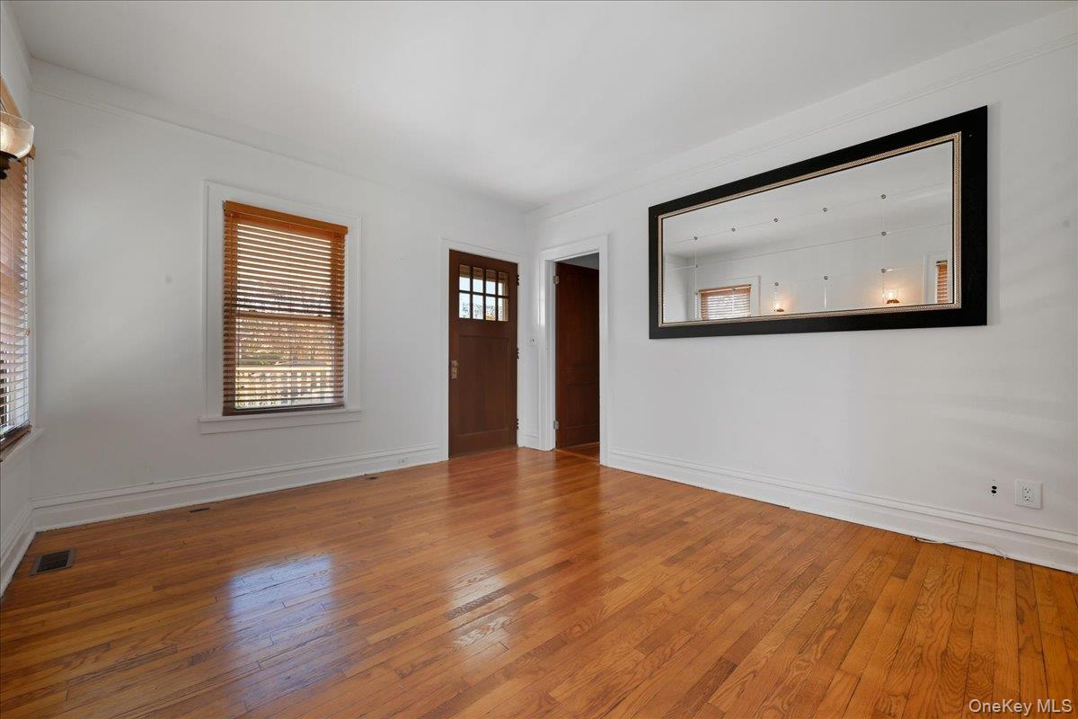 1 Carl Street, Greenvale, NY 11548