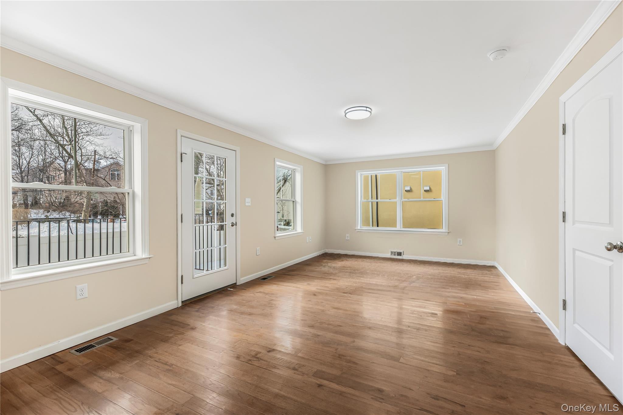 320 E 4th Street, Mount Vernon, NY 10553