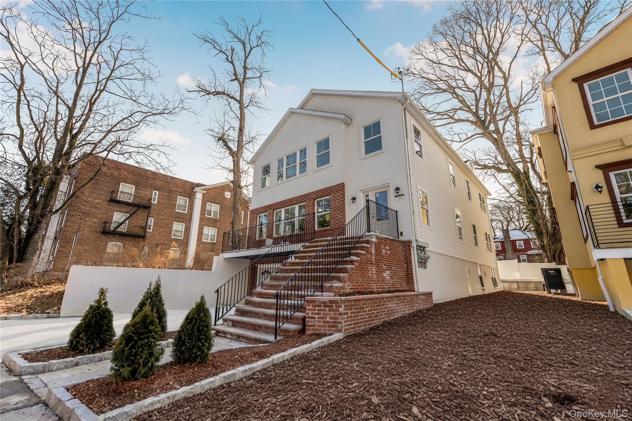 320 E 4th Street, Mount Vernon, NY 10553