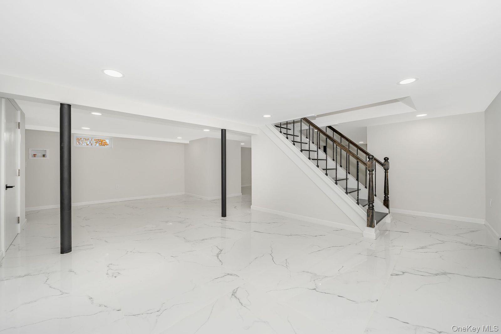 42 Ronald Drive N, Amityville, NY 11701