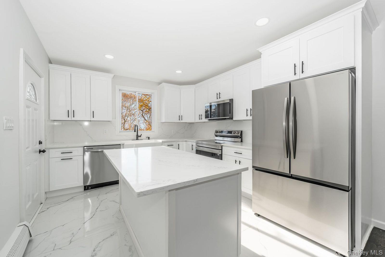 42 Ronald Drive N, Amityville, NY 11701