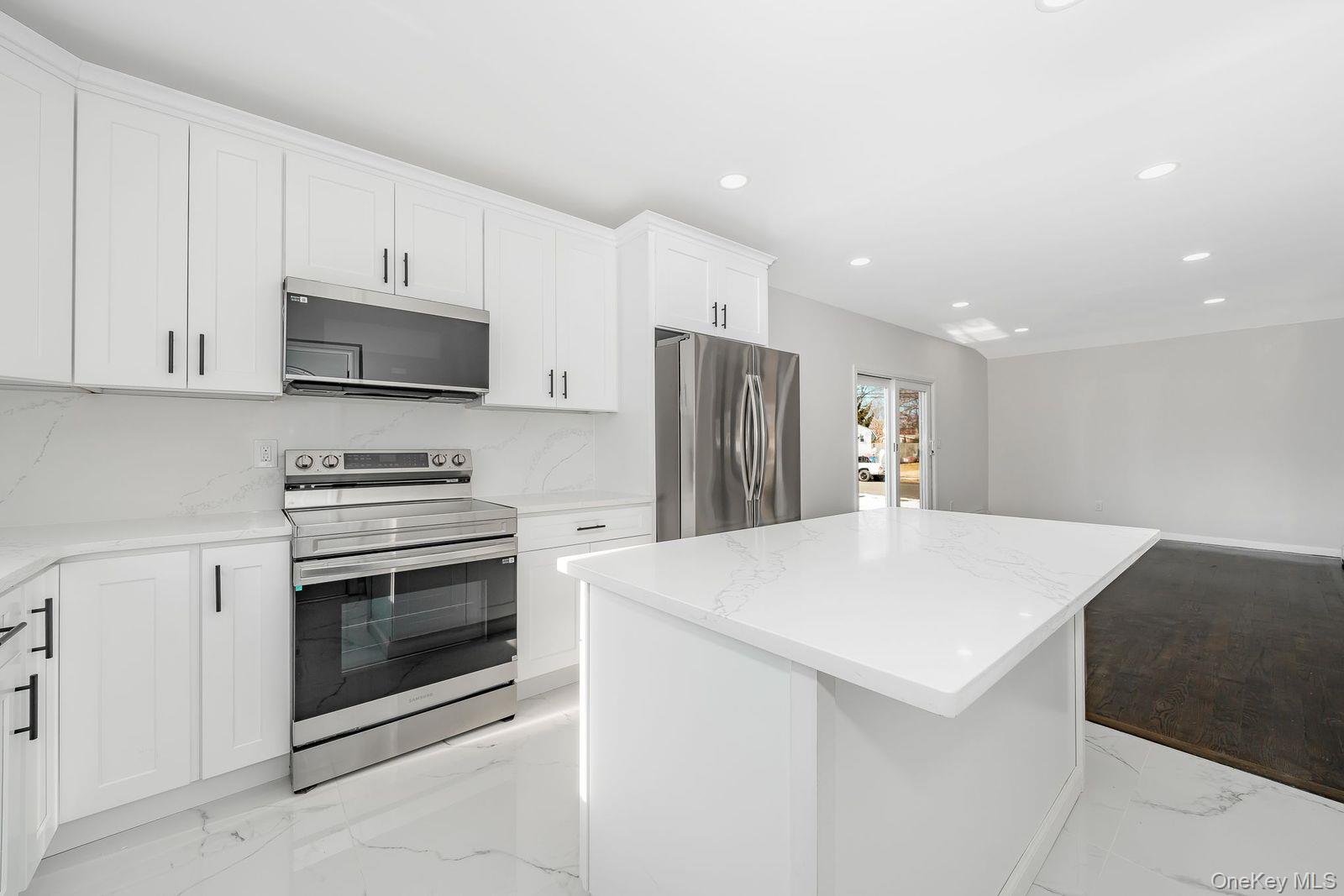 42 Ronald Drive N, Amityville, NY 11701