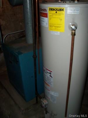 6556 Myrtle Avenue, Glendale, NY 11385