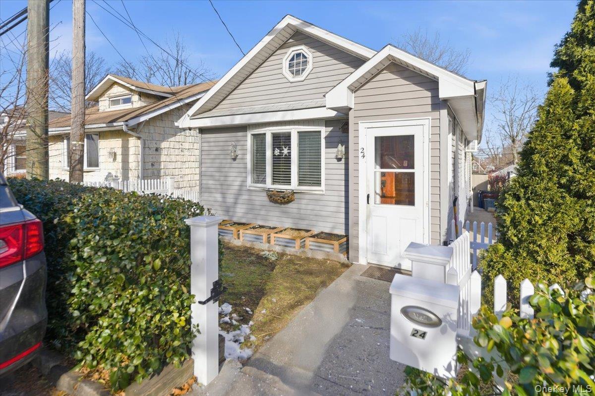 24 Poplar Avenue # 24, Bronx, NY 10465