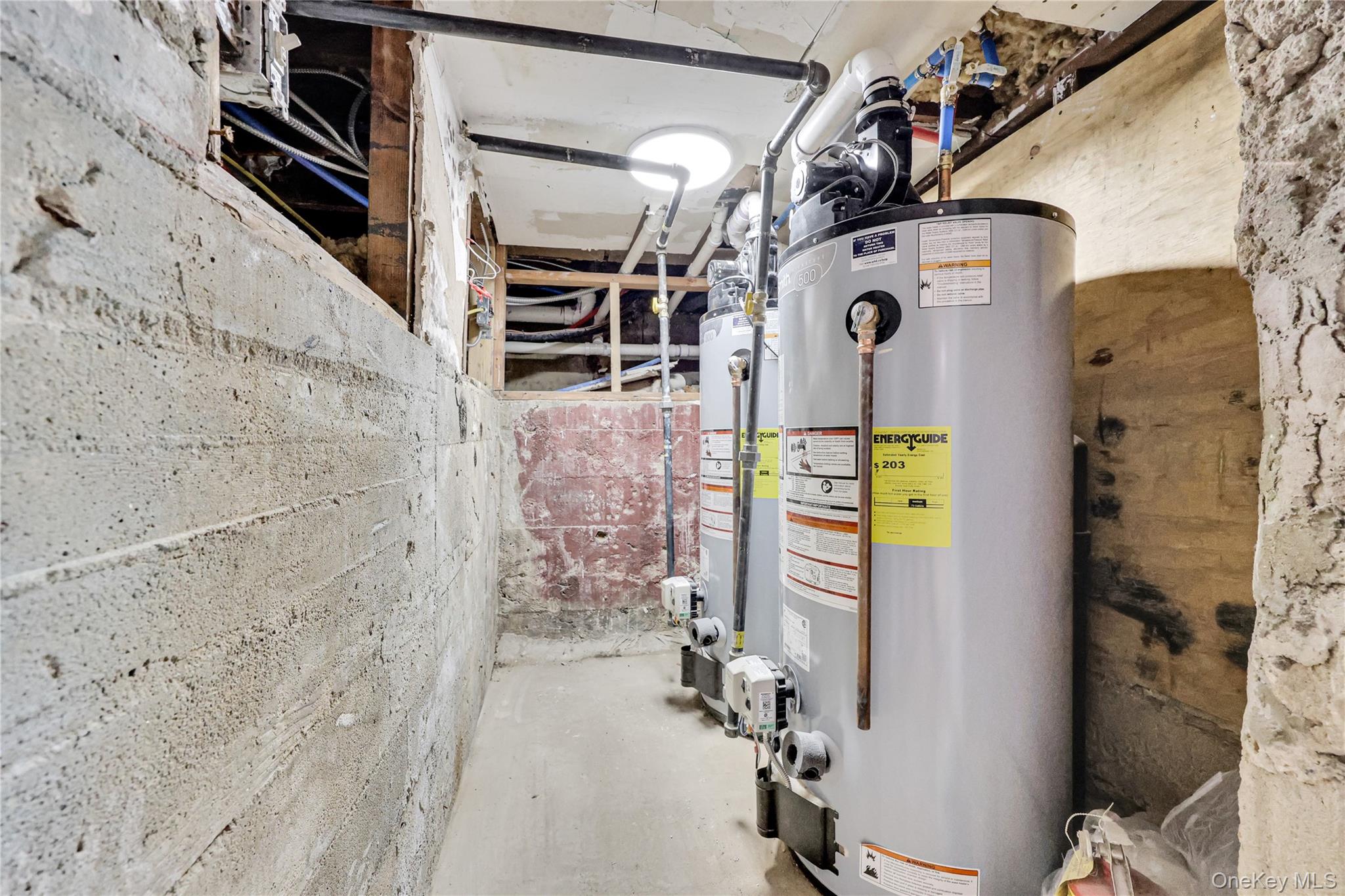 962 east 221 Street, Bronx, NY 10469