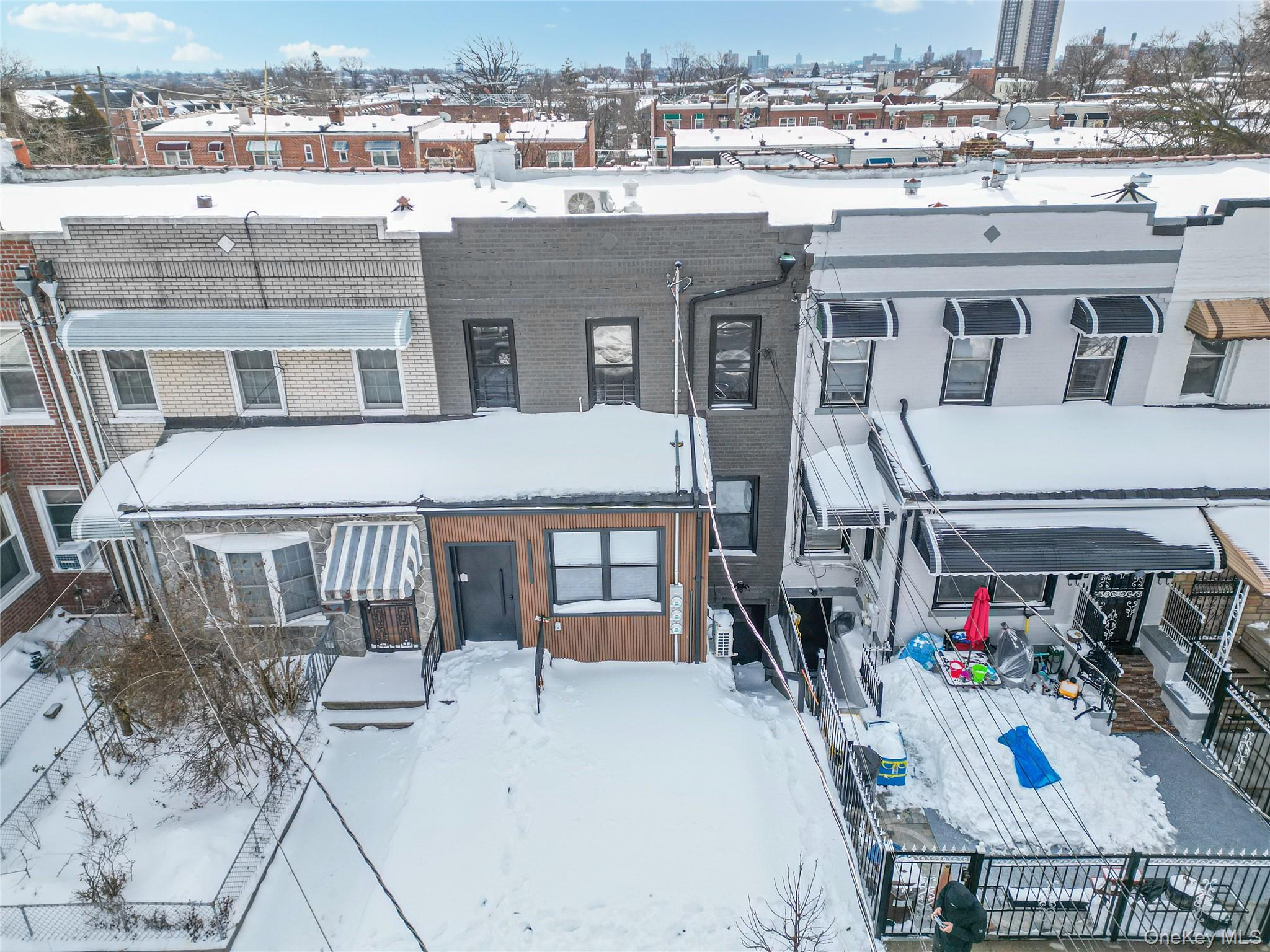 962 east 221 Street, Bronx, NY 10469