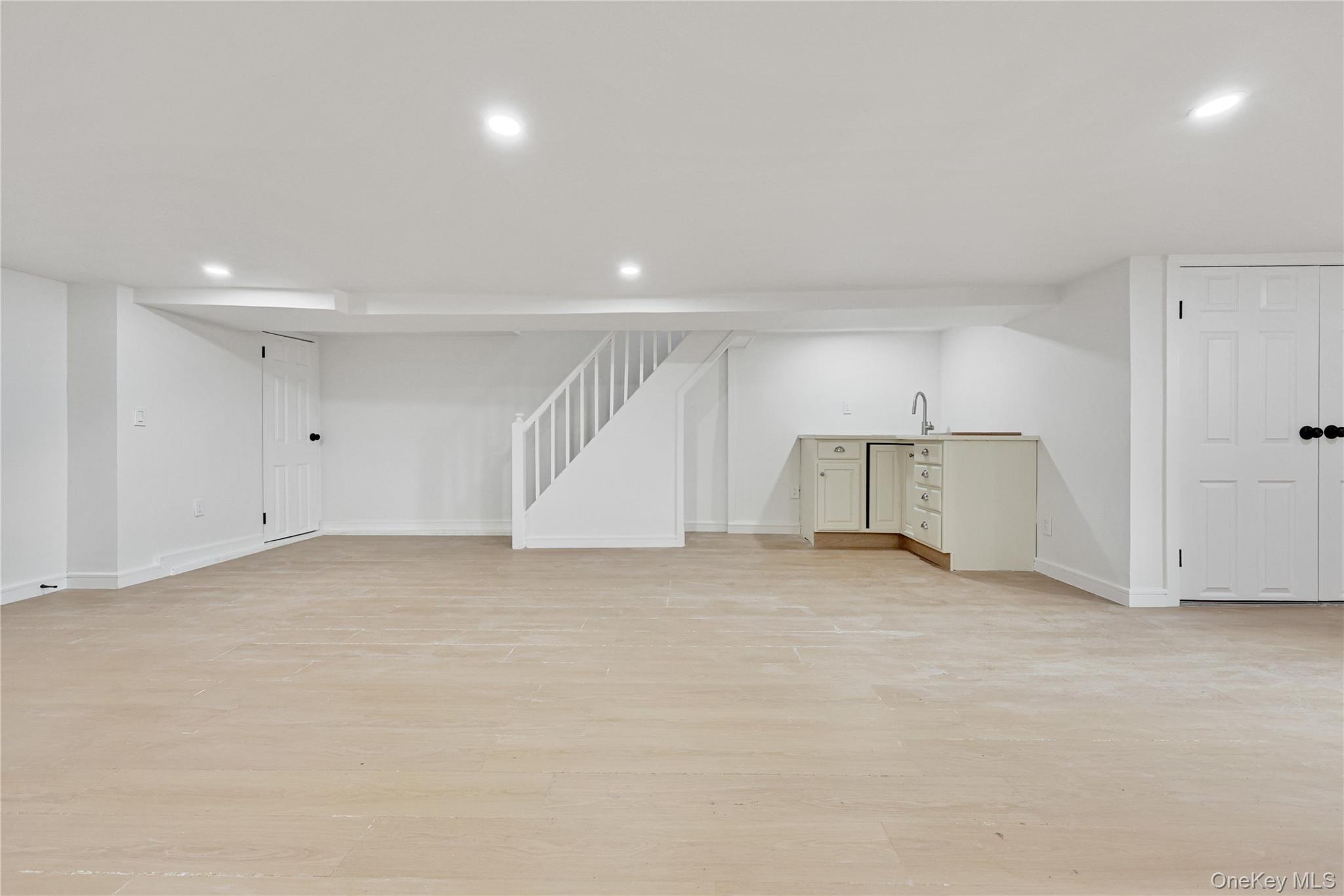 962 east 221 Street, Bronx, NY 10469