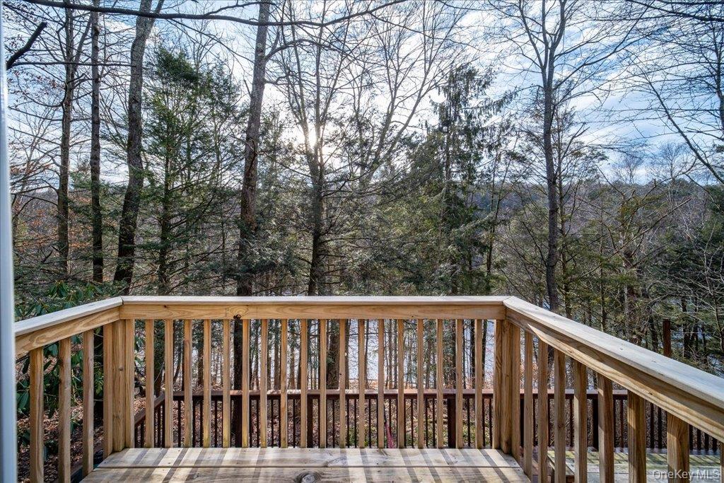 34 Overlook Road, Woodbourne, NY 12788