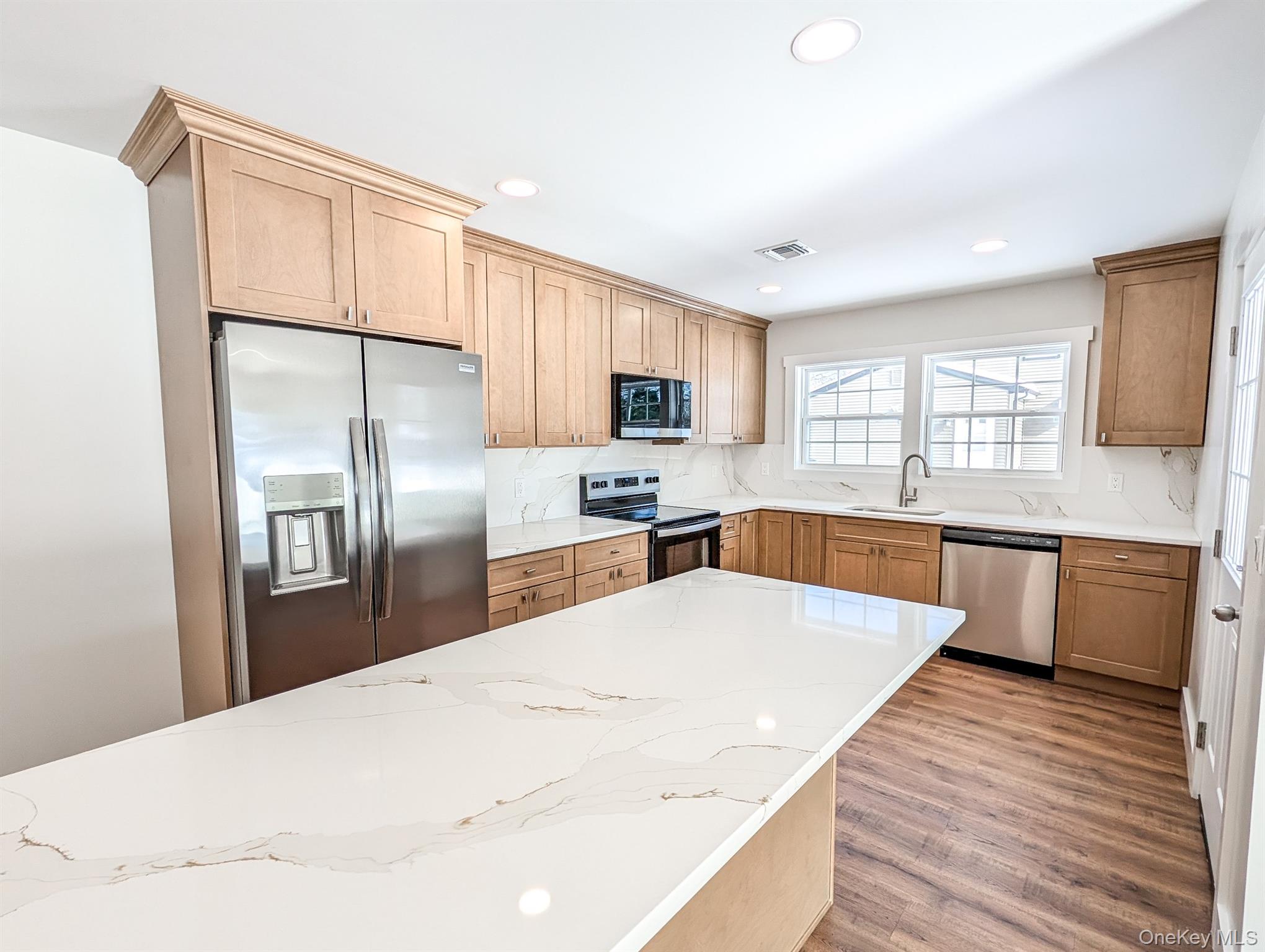 36 Brian Street, Holbrook, NY 11741