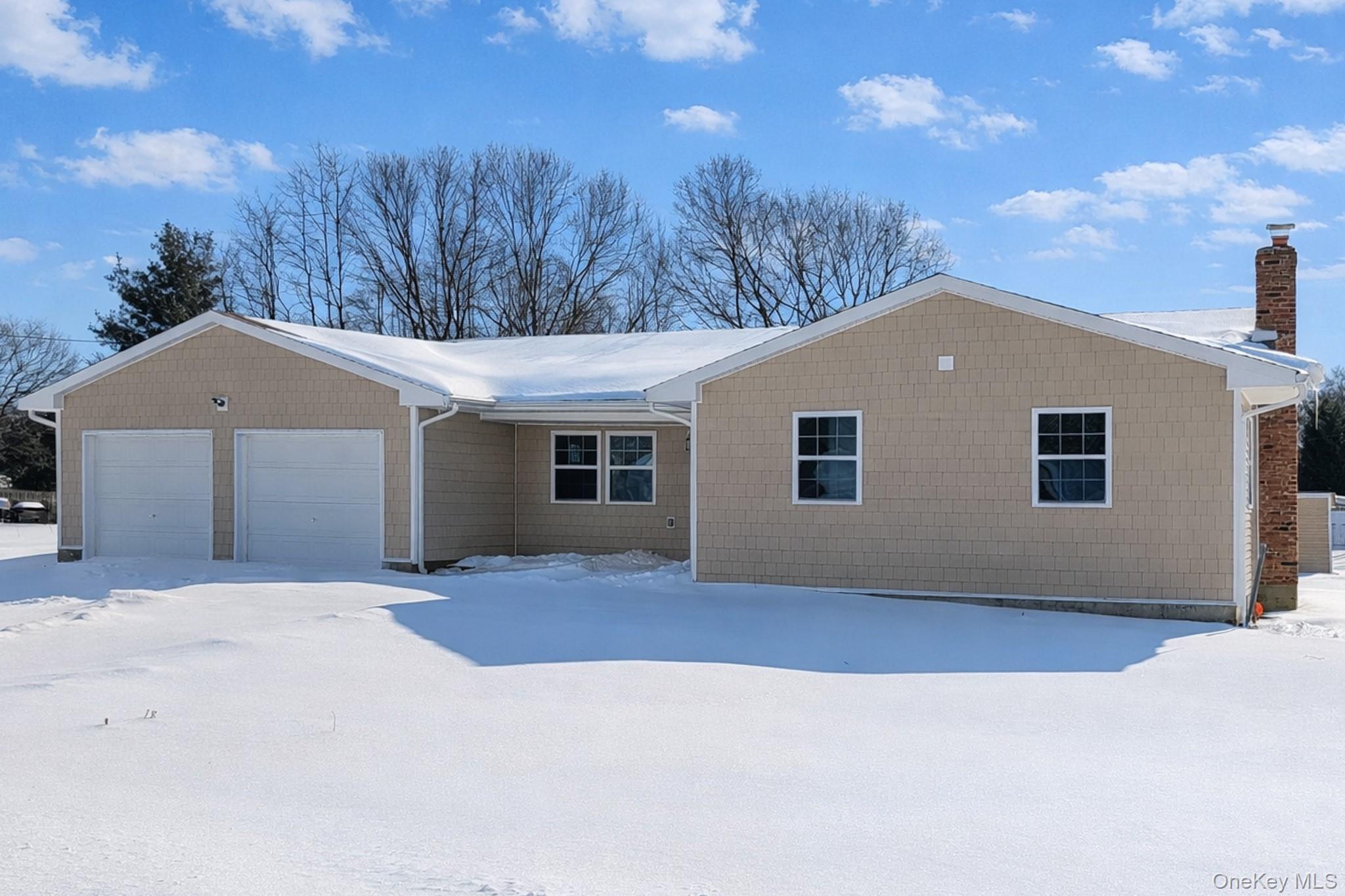 36 Brian Street, Holbrook, NY 11741