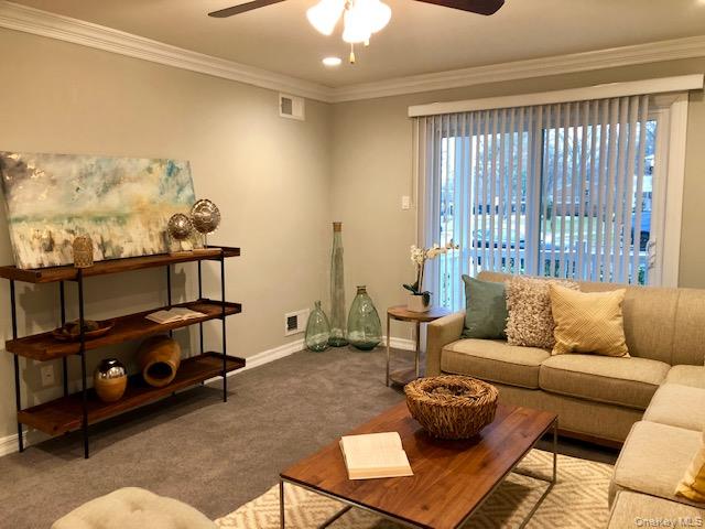 11 Country Club Drive # E, Coram, NY 11727