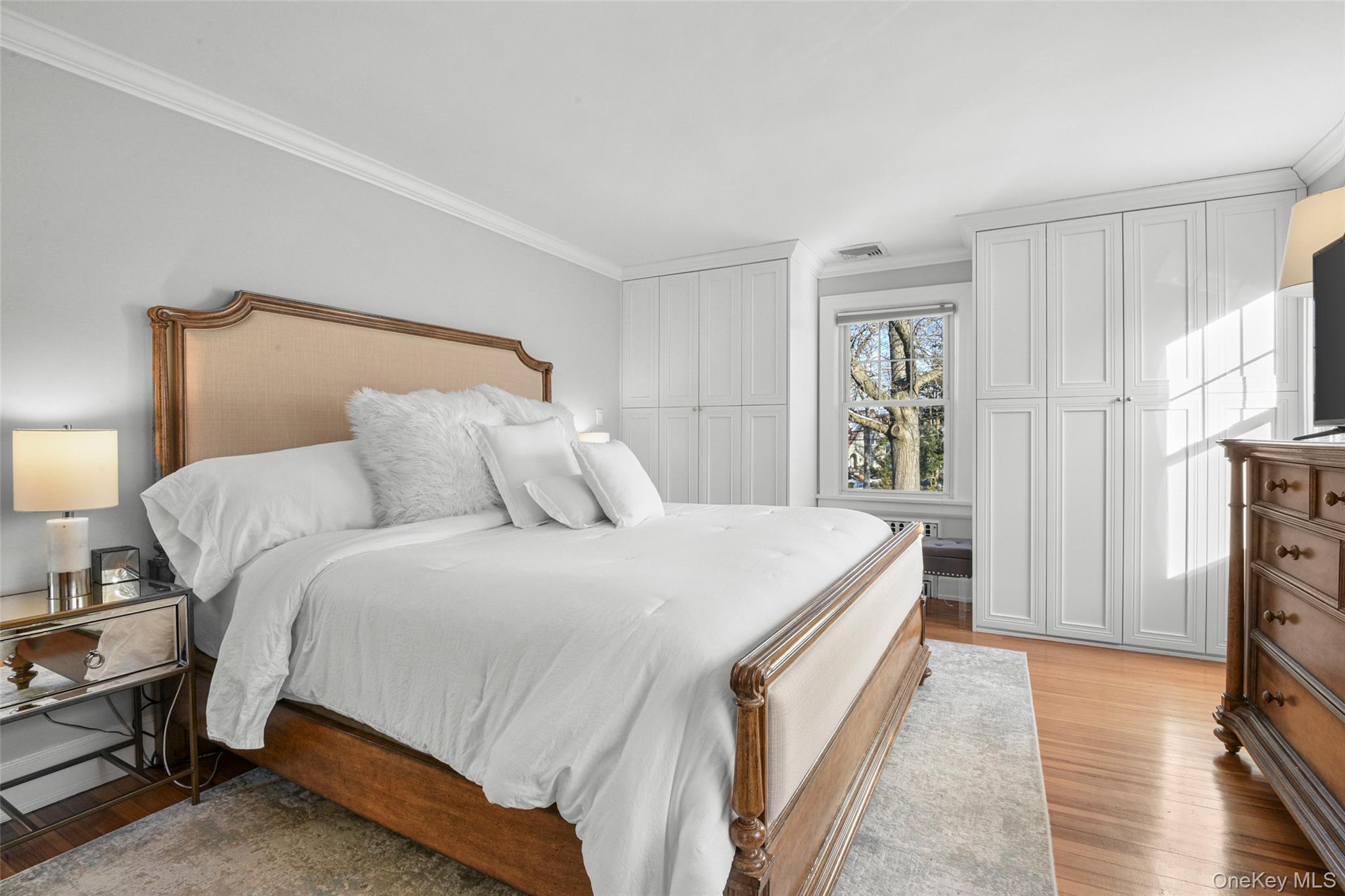 551 Wolfs Lane, Pelham, NY 10803