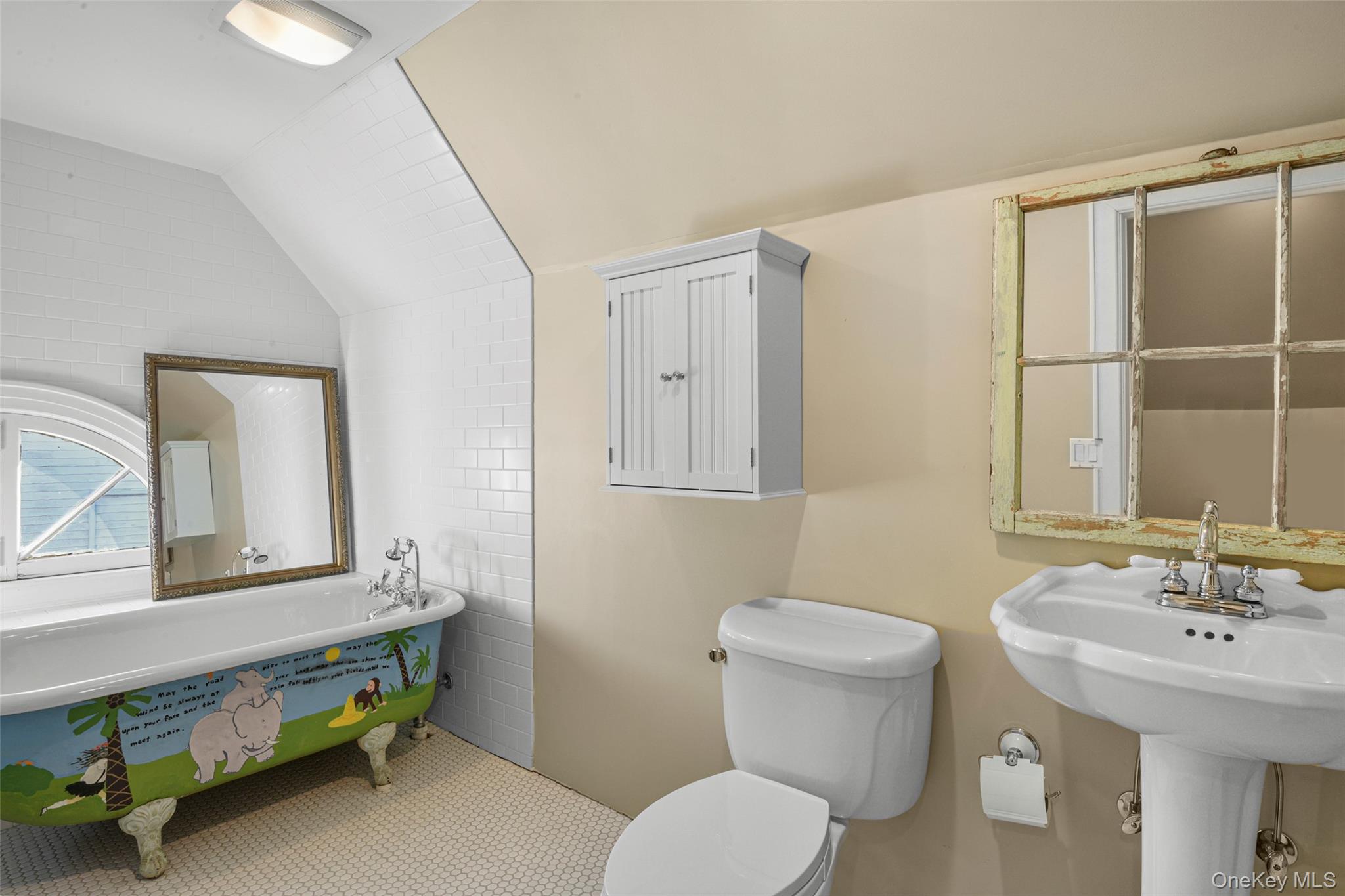 551 Wolfs Lane, Pelham, NY 10803