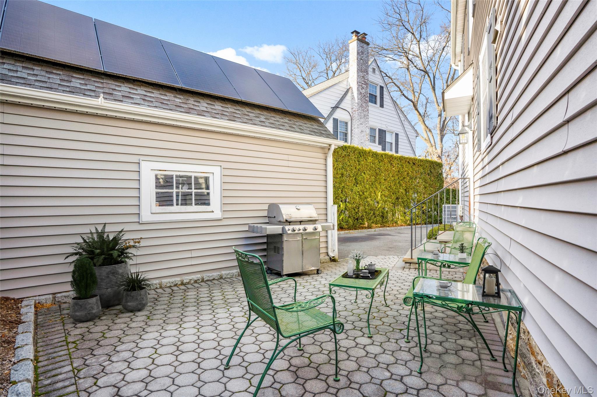 551 Wolfs Lane, Pelham, NY 10803