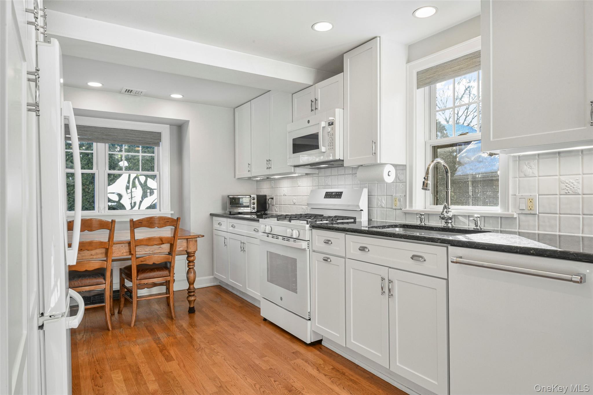 551 Wolfs Lane, Pelham, NY 10803