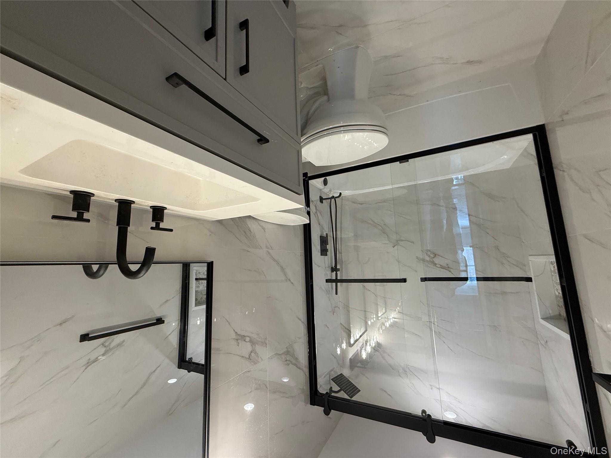 492 Blue Point Road, Farmingville, NY 11738